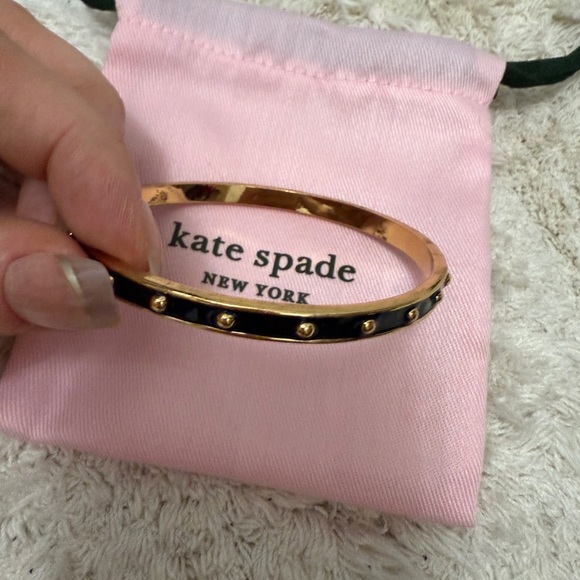 🖤Kate Spade Black and Gold Bangle Bracelet - Picture 2 of 8